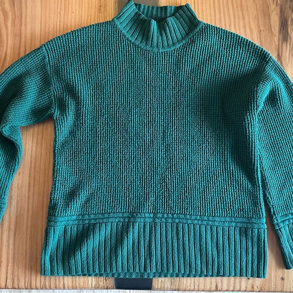 Aspen mock neck sweater- emerald green